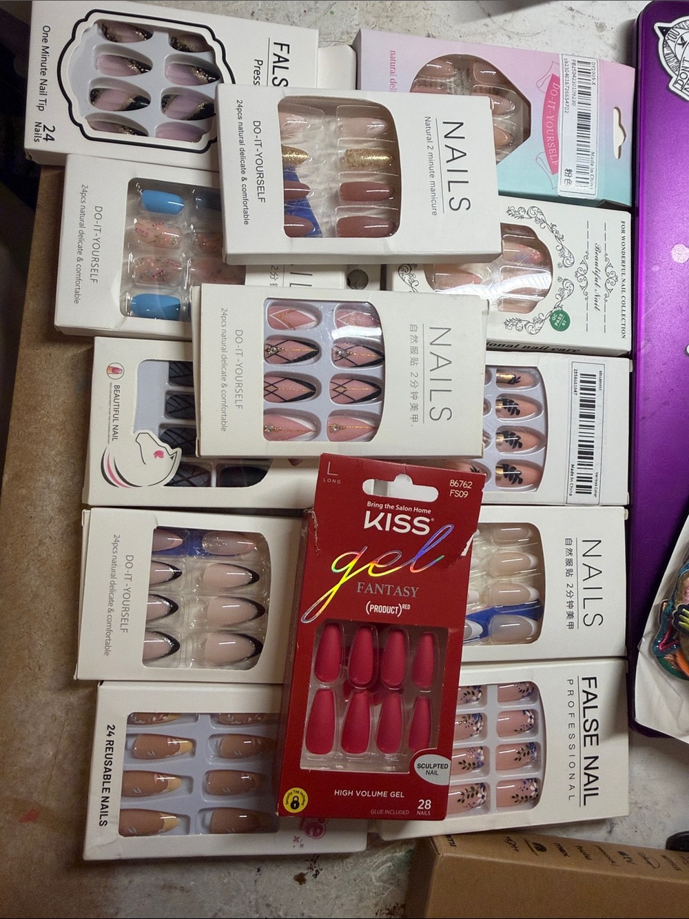 13 Set of False Nails.